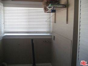 543 W 101st Street, Los Angeles CA 90044