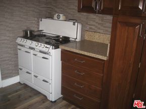 543 W 101st Street, Los Angeles CA 90044