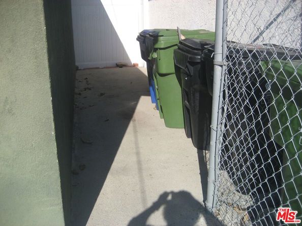 543 W 101st Street, Los Angeles CA 90044