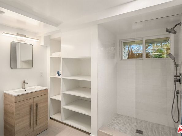 2716 6th Street, Santa Monica CA 90405