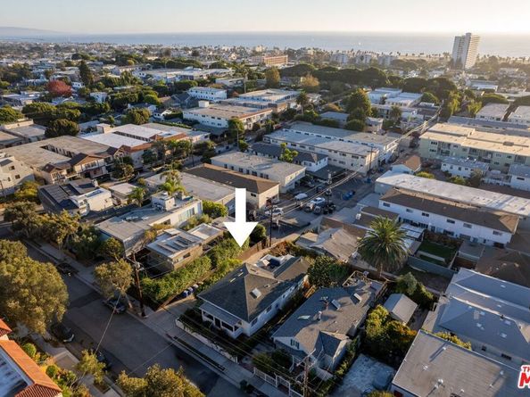 2716 6th Street, Santa Monica CA 90405