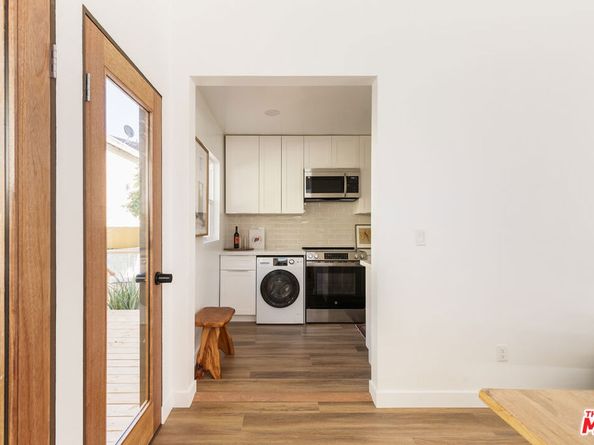 305 W Avenue 38, Los Angeles CA 90065