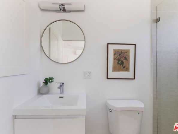 305 W Avenue 38, Los Angeles CA 90065