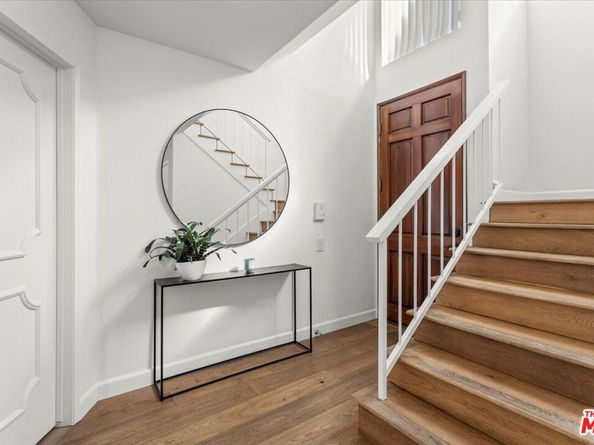 817 5th Street B, Santa Monica CA 90403