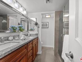 817 5th Street B, Santa Monica CA 90403