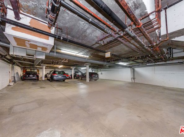 2205 S Bentley Avenue 302, Los Angeles CA 90064