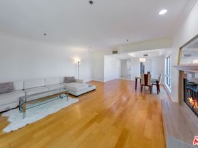 2205 S Bentley Avenue 302, Los Angeles CA 90064