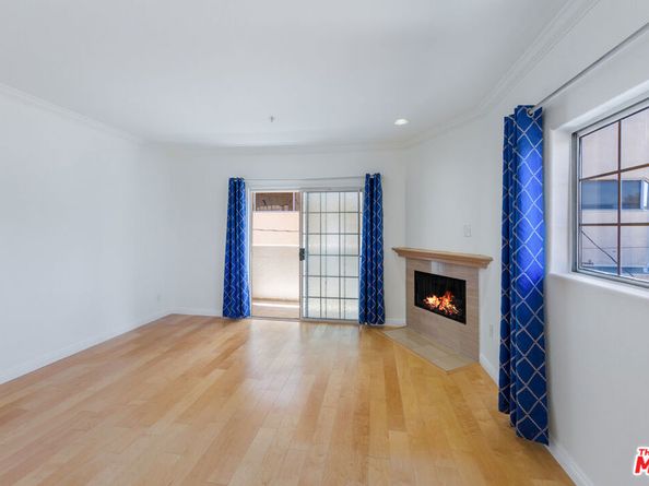 2205 S Bentley Avenue 302, Los Angeles CA 90064