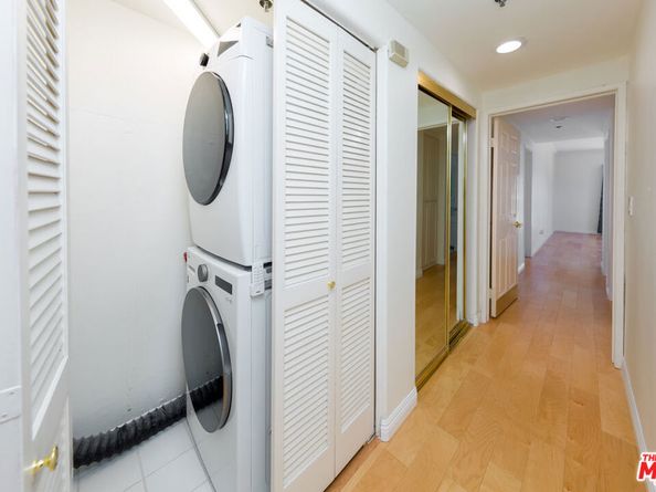 2205 S Bentley Avenue 302, Los Angeles CA 90064