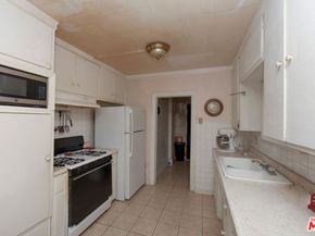 330 E Colden Avenue, Los Angeles CA 90003