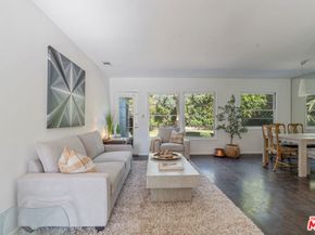 3031 S Bentley Avenue, Los Angeles CA 90034