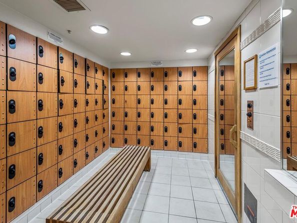 13700 Marina Pointe Drive 1520, Marina Del Rey CA 90292