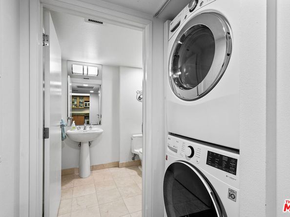 13700 Marina Pointe Drive 1520, Marina Del Rey CA 90292