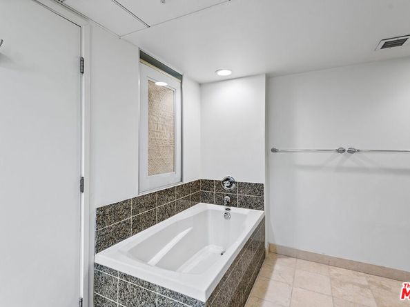 13700 Marina Pointe Drive 1520, Marina Del Rey CA 90292