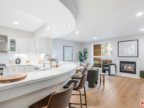 13031 Villosa Place 102, Playa Vista CA 90094