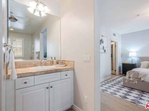 13031 Villosa Place 102, Playa Vista CA 90094