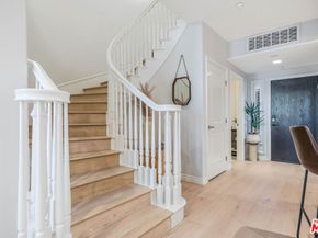 13031 Villosa Place 102, Playa Vista CA 90094