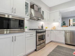 13031 Villosa Place 102, Playa Vista CA 90094