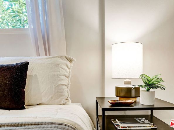 408 N La Fayette Park Place, Los Angeles CA 90026