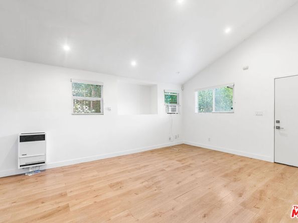 408 N La Fayette Park Place, Los Angeles CA 90026