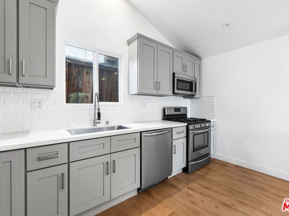 408 N La Fayette Park Place, Los Angeles CA 90026