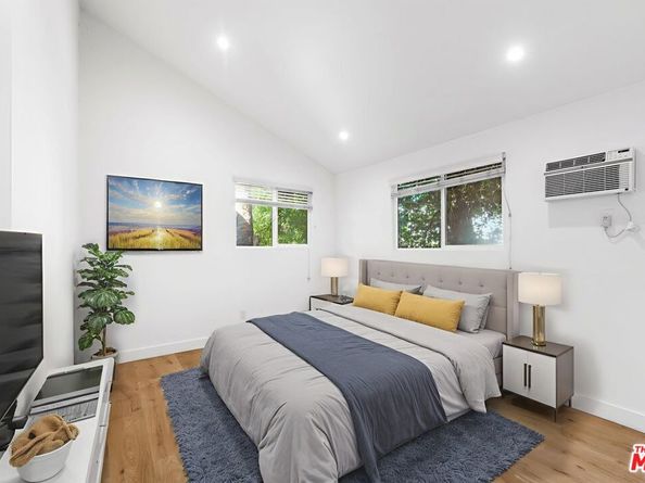 408 N La Fayette Park Place, Los Angeles CA 90026