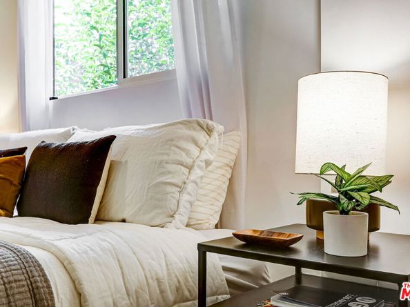 408 N La Fayette Park Place, Los Angeles CA 90026