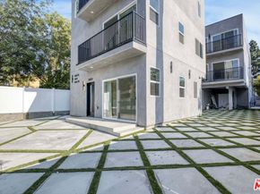 10828 Hesby Street, North Hollywood CA 91601