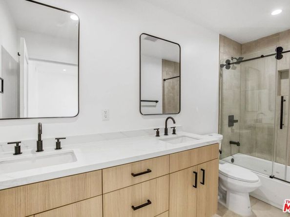 10828 Hesby Street, North Hollywood CA 91601