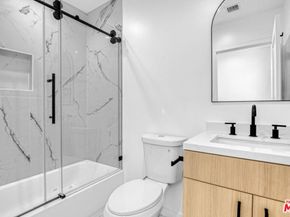 10828 Hesby Street, North Hollywood CA 91601