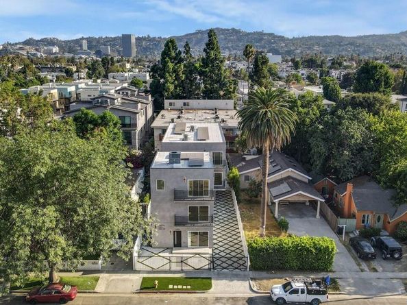 10828 Hesby Street, North Hollywood CA 91601