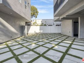 10828 Hesby Street, North Hollywood CA 91601