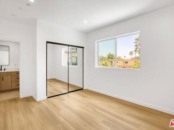 10828 Hesby Street, North Hollywood CA 91601