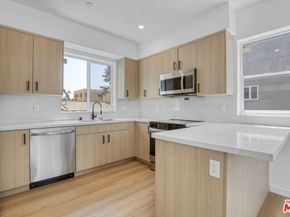 10828 Hesby Street, North Hollywood CA 91601