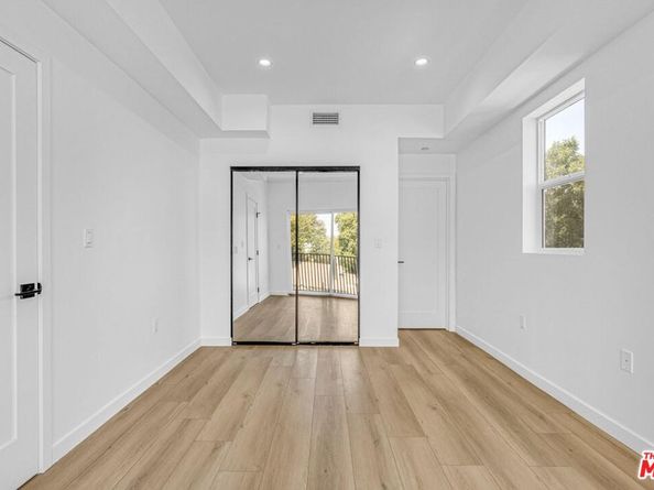 10828 Hesby Street, North Hollywood CA 91601