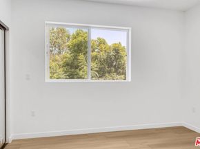 10828 Hesby Street, North Hollywood CA 91601