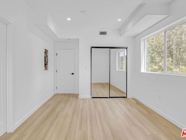 10828 Hesby Street, North Hollywood CA 91601