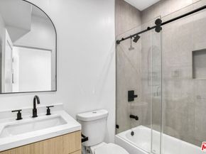 10828 Hesby Street, North Hollywood CA 91601