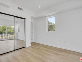 10828 Hesby Street, North Hollywood CA 91601