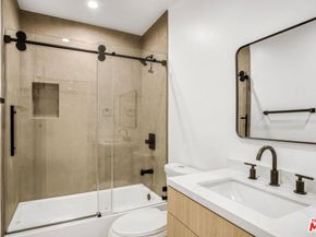 10828 Hesby Street, North Hollywood CA 91601