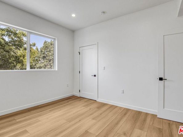 10828 Hesby Street, North Hollywood CA 91601