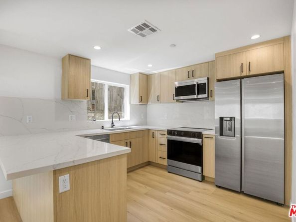 10828 Hesby Street, North Hollywood CA 91601