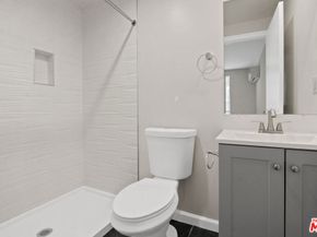 2370 Lime Avenue, Long Beach CA 90806