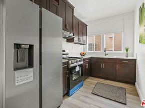 2370 Lime Avenue, Long Beach CA 90806