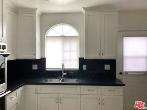928 N Genesee Avenue, West Hollywood CA 90046