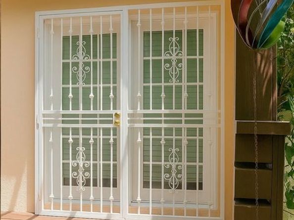 928 N Genesee Avenue, West Hollywood CA 90046