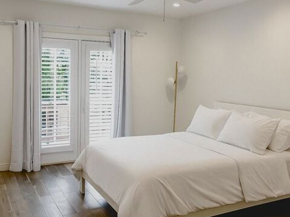 928 N Genesee Avenue, West Hollywood CA 90046