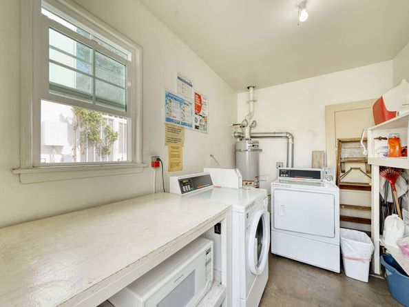 1518 Yale Street 1, Santa Monica CA 90404