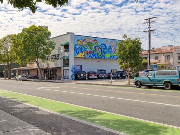 1518 Yale Street 1, Santa Monica CA 90404