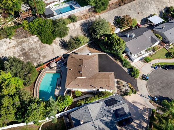9446 Mclennan Avenue, Northridge CA 91343